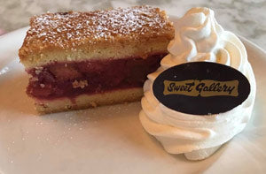 Strawberry Rhubarb Square