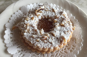 Apricot Linzer Ring